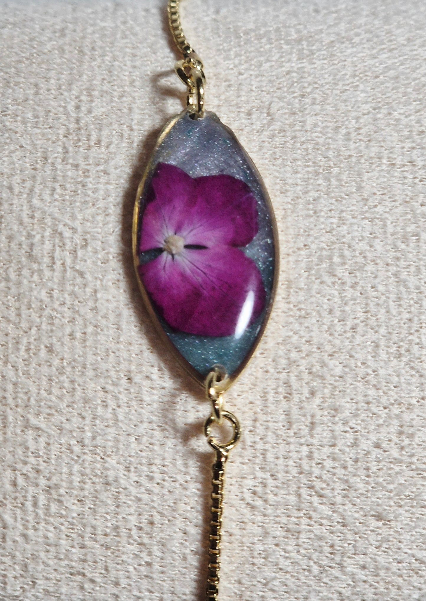 Hydrangea Bracelet Oval 1