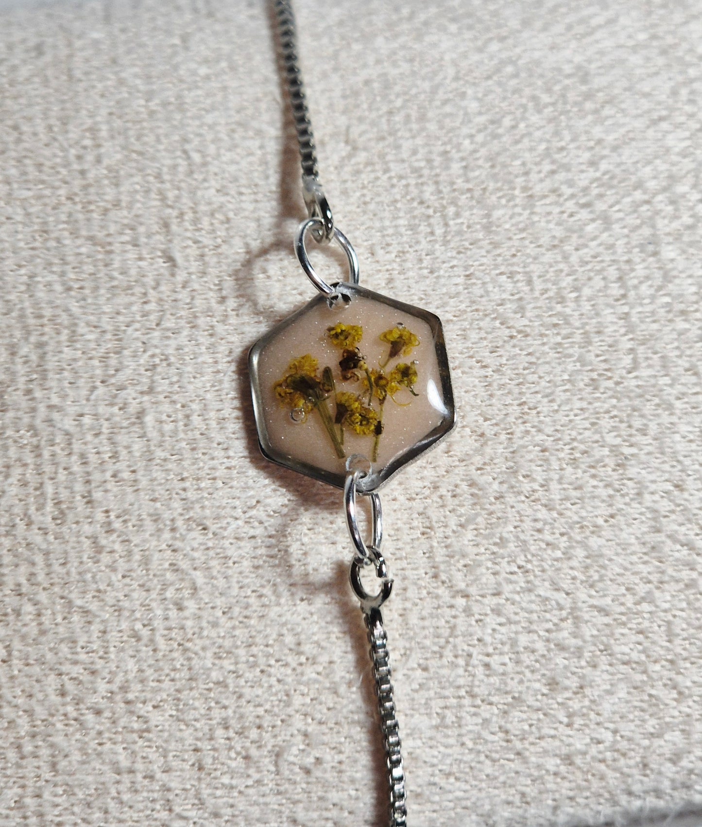 Alyssums Bracelet Hex 1