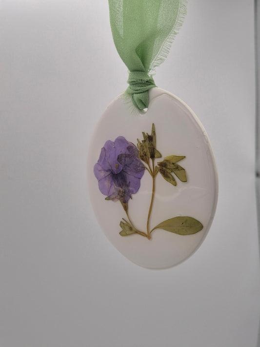 Periwinkle Ornament